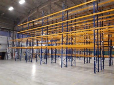 kaubaaluste riiulid DHL Riga 10